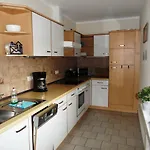 In Idyllischer Lage In Den Kaiserbädern *