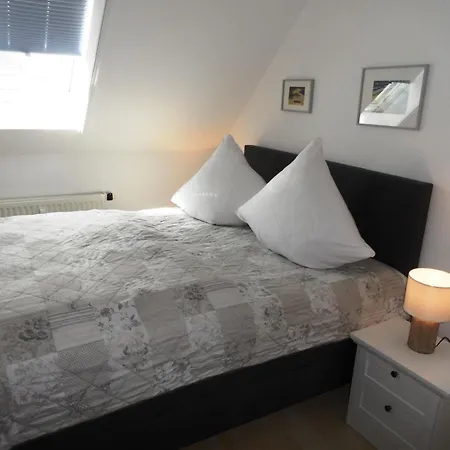 In Idyllischer Lage In Den Kaiserbädern Apartment Ostseebad Heringsdorf