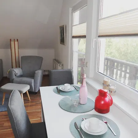 In Idyllischer Lage In Den Kaiserbaedern * Heringsdorf (Usedom)